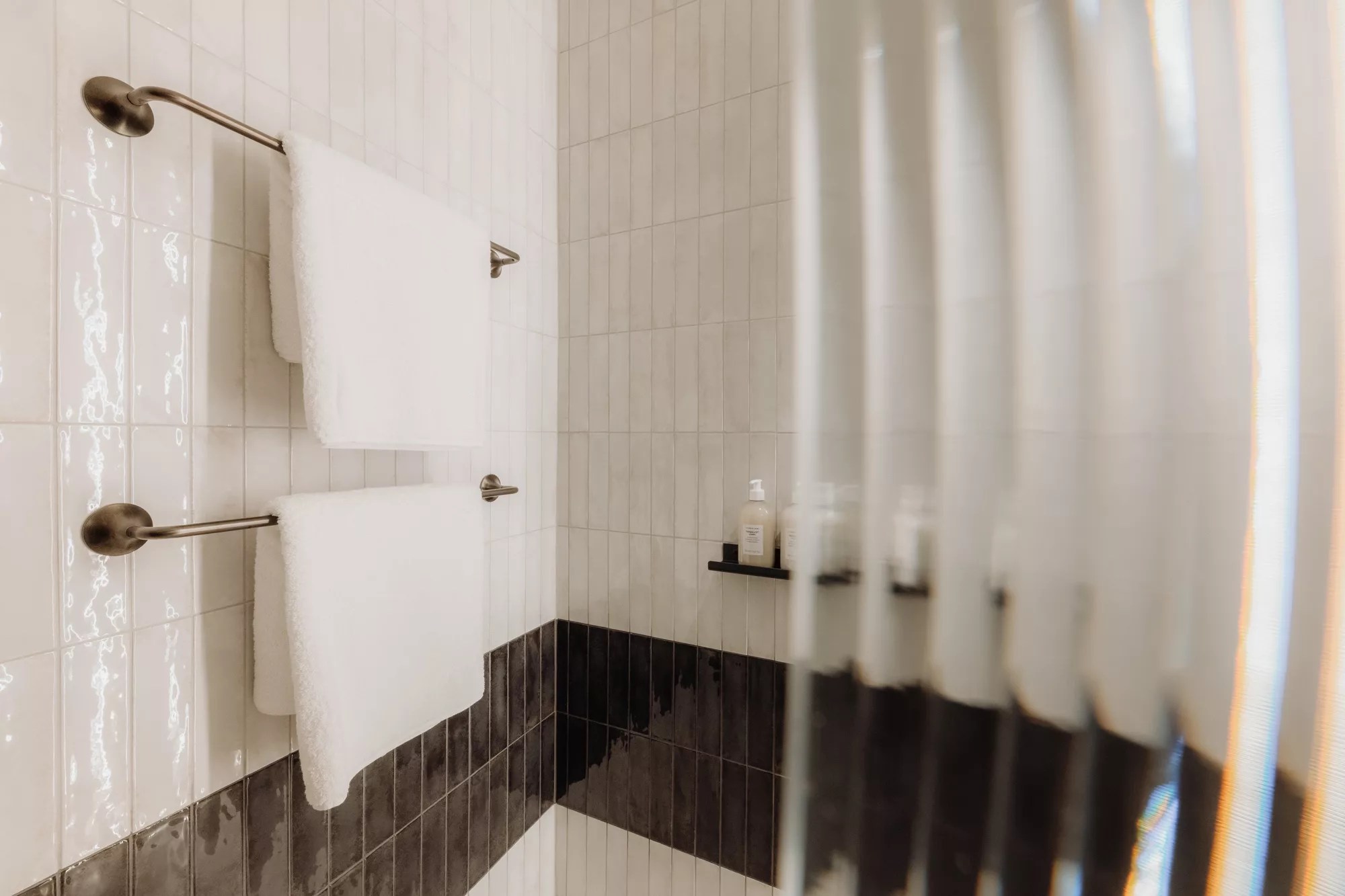 Luxuriate in the shower of the family room at Gentle Hide, where luxury meets comfort for a rejuvenating and tranquil retreat.