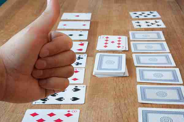 Any player can be the dealer; How To Play Garbage Card Game Rules And How To Win