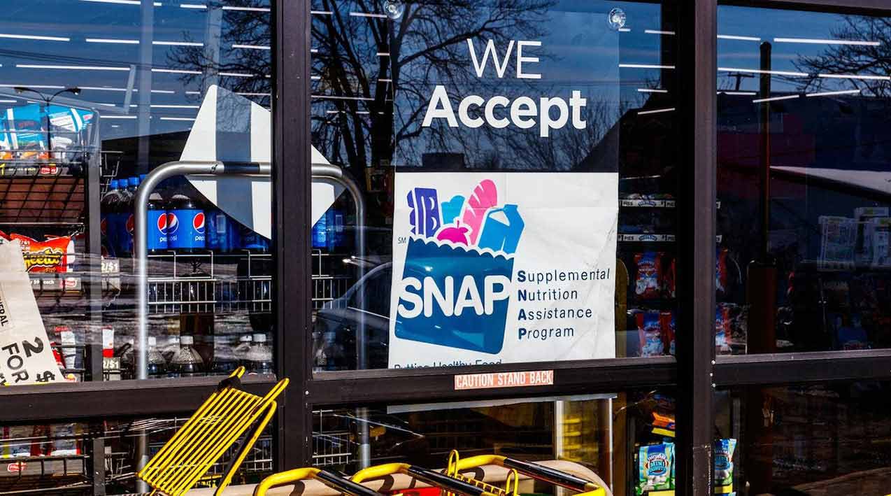 we accept SNAP benefits sign