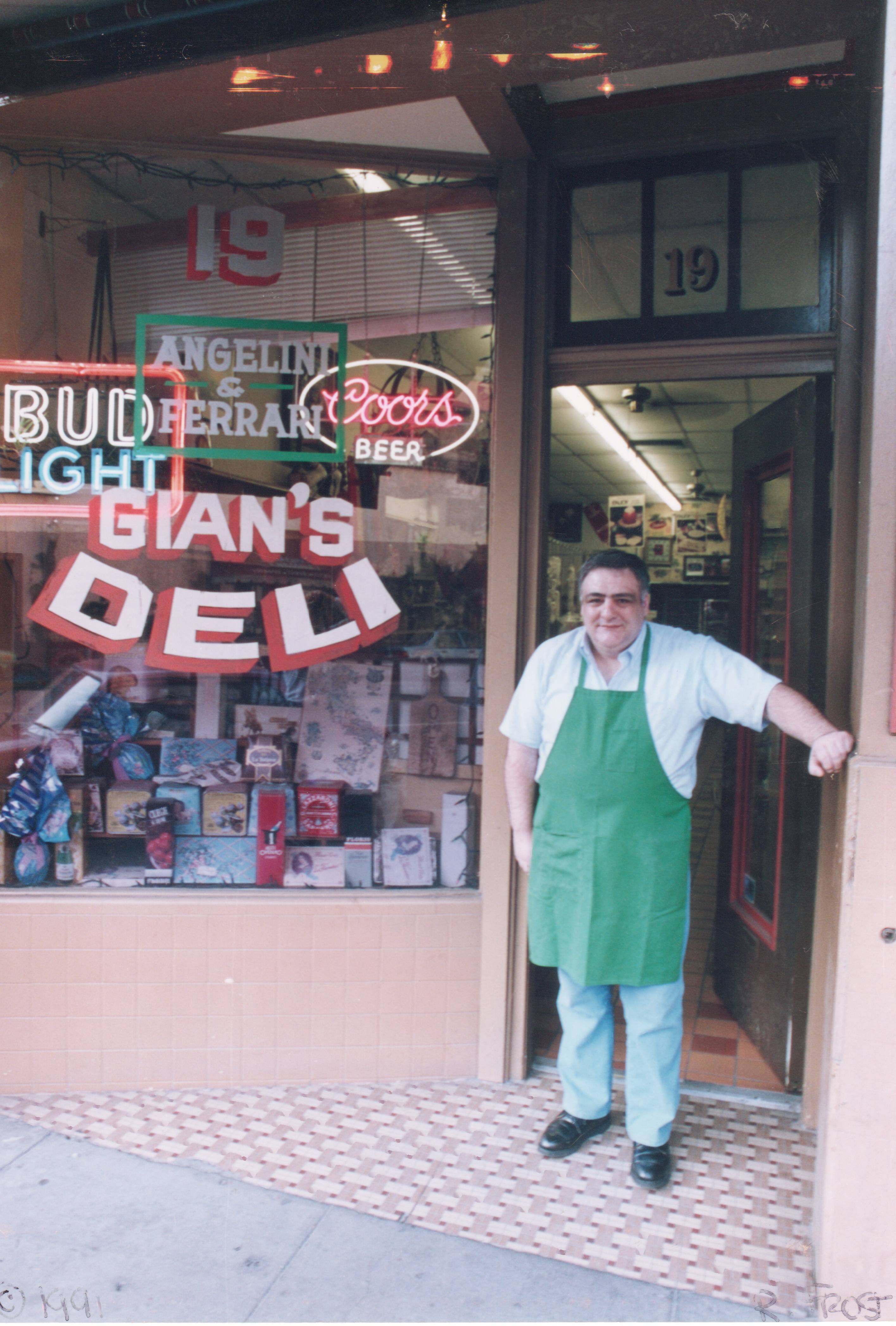 Gian S Delicatessen 135 Photos 232 Reviews Delis 2112 Pacific Ave Stockton Ca Restaurant Reviews Phone Number Yelp