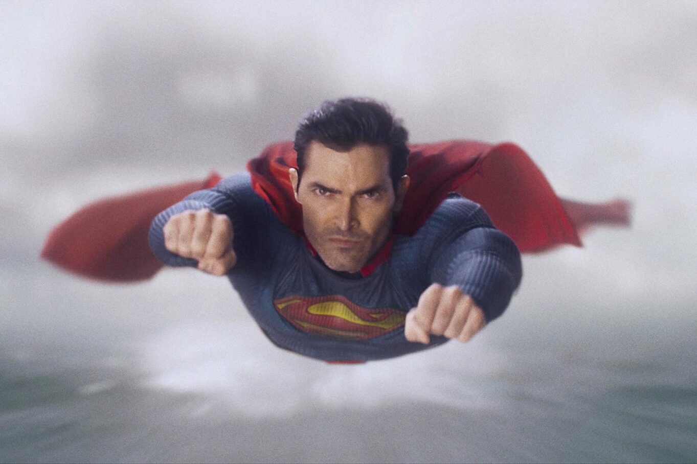 Superman And Lois Delivers A Better Clark Kent Than Henry Cavill