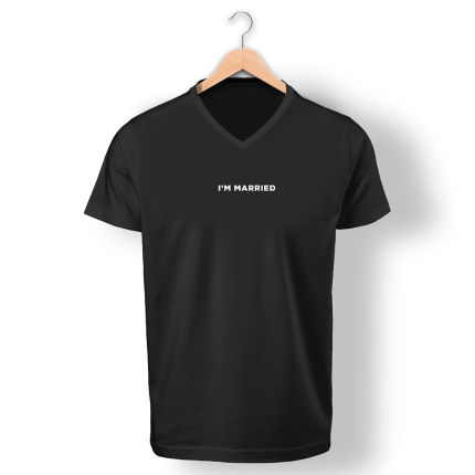 BEWE <br>V Yaka Tshirt Siyah <br>I'm Married