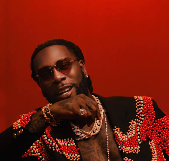 "They won’t full up any stadium for you in any part of the world” - Burna Boy warns artists against 'Naija social media fans'