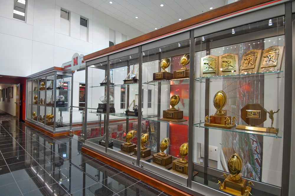 UNL Trophy Case | Glass Edge, Inc.