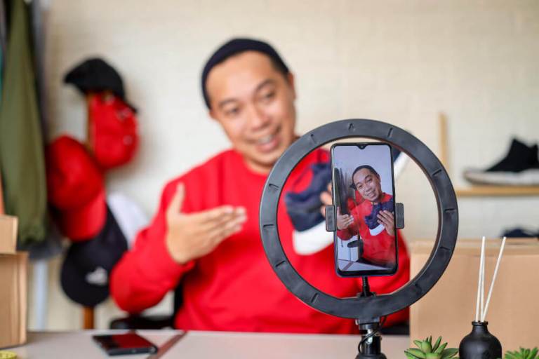 build strong social media channels to become an influencer