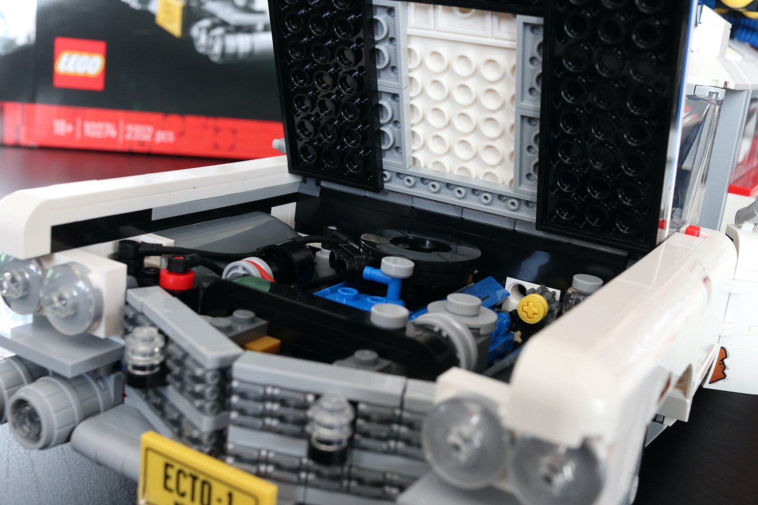 set lego ghostbuster ecto-1 motore