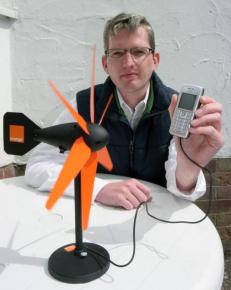 Wenn wir beispielsweise unterwegs eine digitalkamera verwenden, könnten wir im prinzip ihren akku jedes mal nach gebrauch wieder . Handy per Wind aufladen - Golem.de