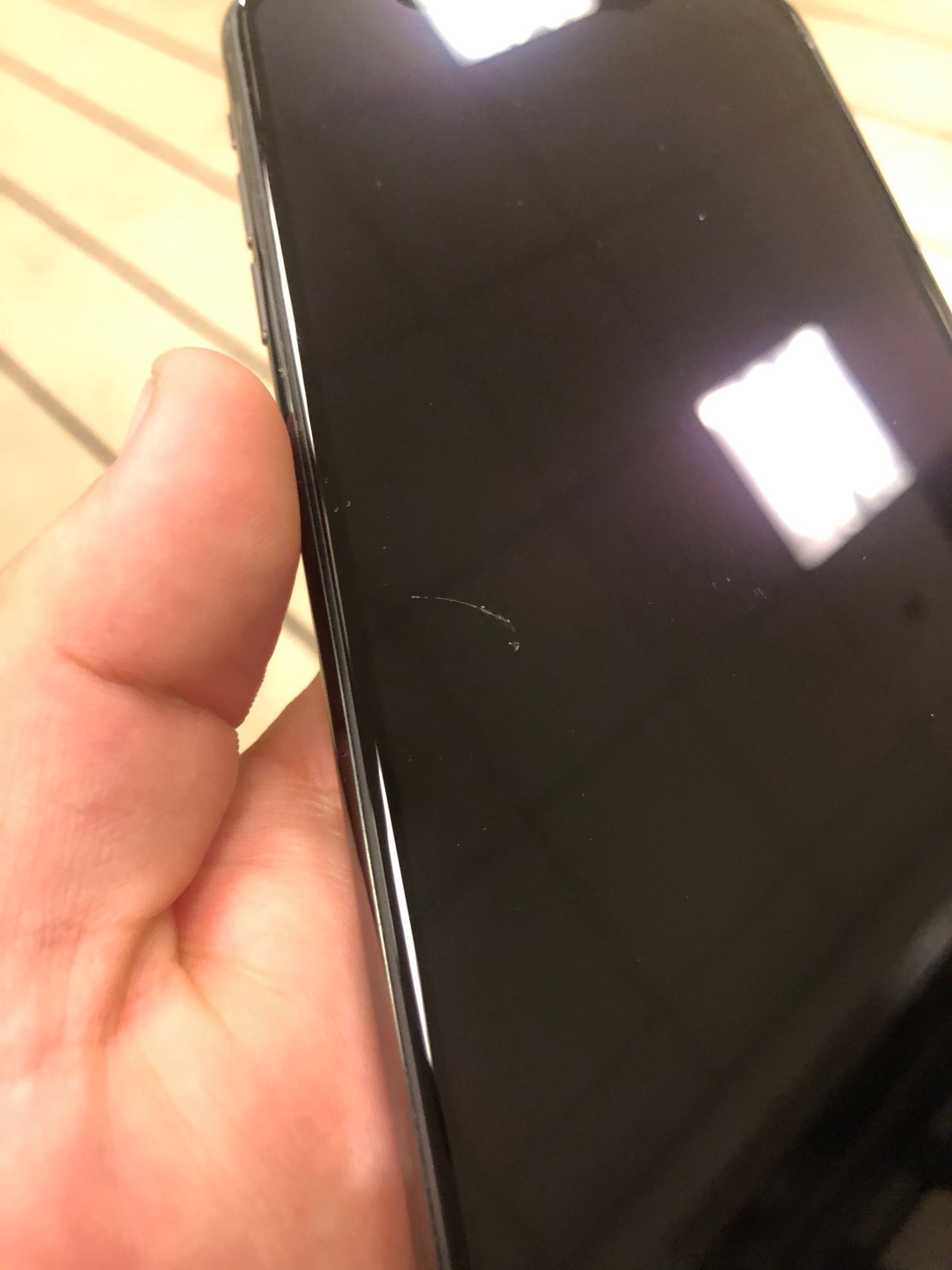 iphone-11-scratches-frustrating-many-buyers