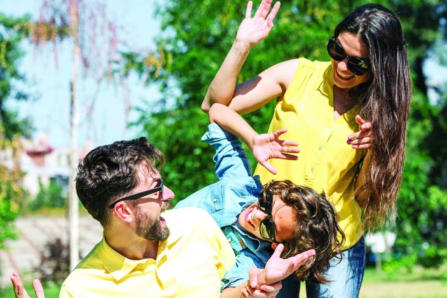 Moving Abroad? उस से पहले यह जरूर जान लें, वरना पछताना पड़ेगा