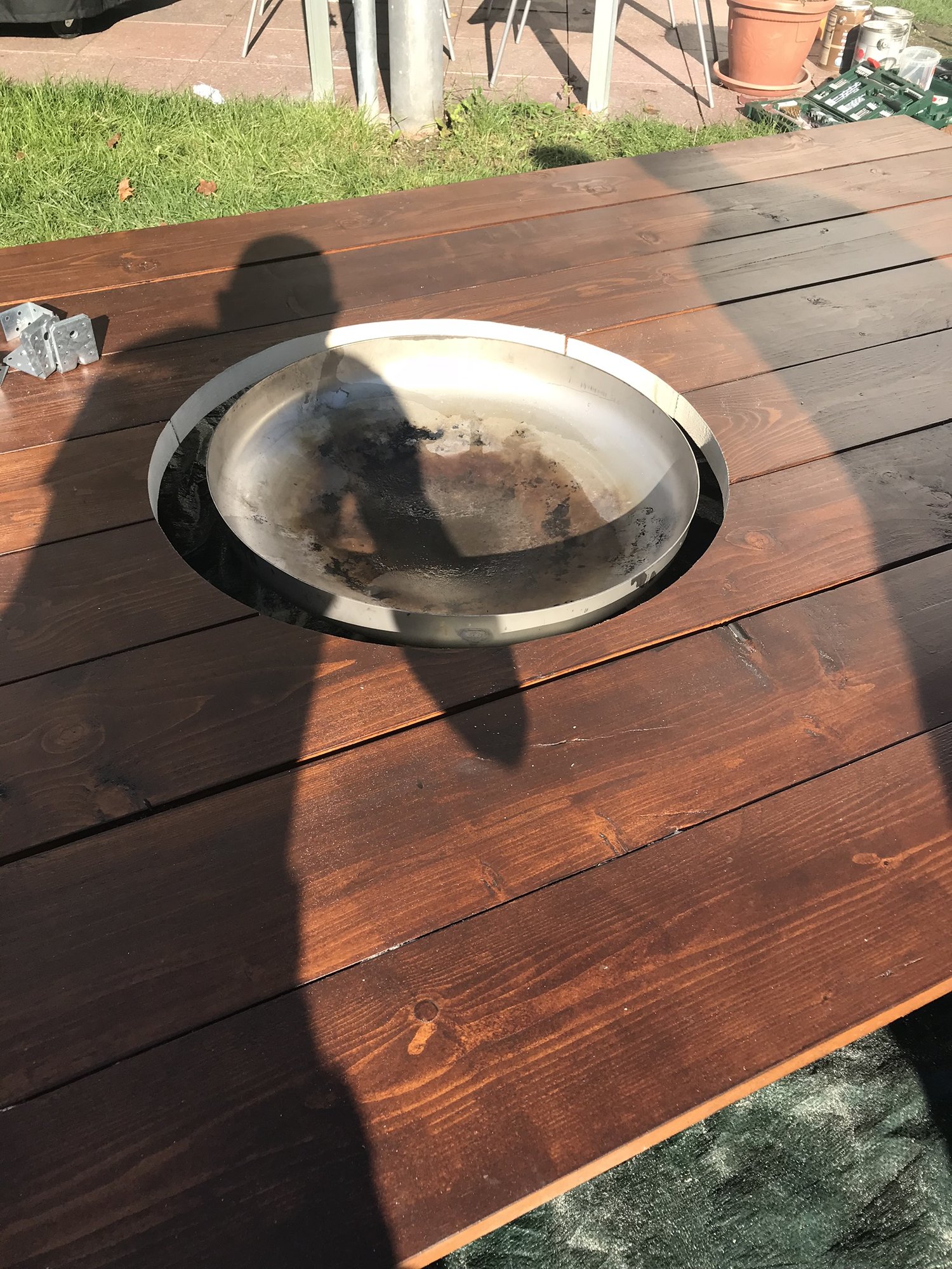 Falls sie einen lackierten tisch ölen möchten, geht dies nur indem. Tisch fÃ¼r Feuerschale | Grillforum und BBQ - www