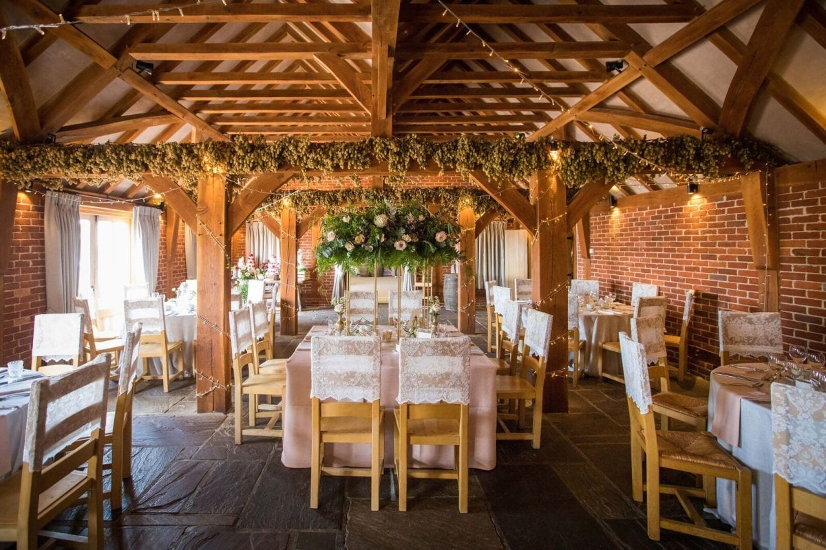 The great barn rolvenden, kent country barn weddings, civil weddings and party venue. Wedding reception venue on the Isle of Sheppey | Kent