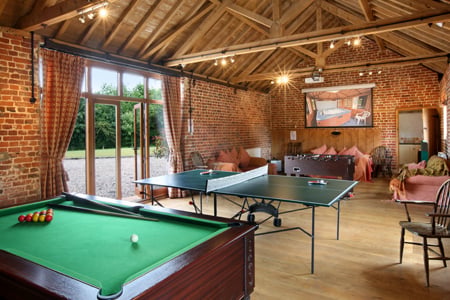 Luxury self catering holiday cottages, looe, cornwall. Big group holiday barns near Beccles | Suffolk
