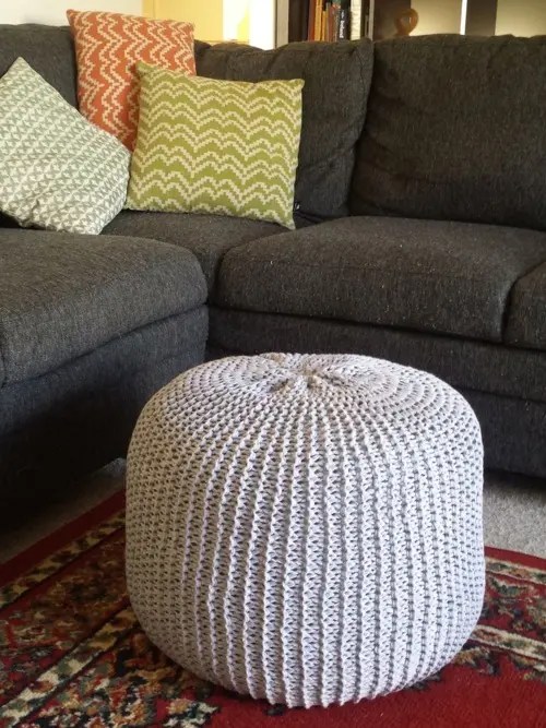 Michael king feet are like snowflakes: 18 Knit Pouf Patterns | Guide Patterns