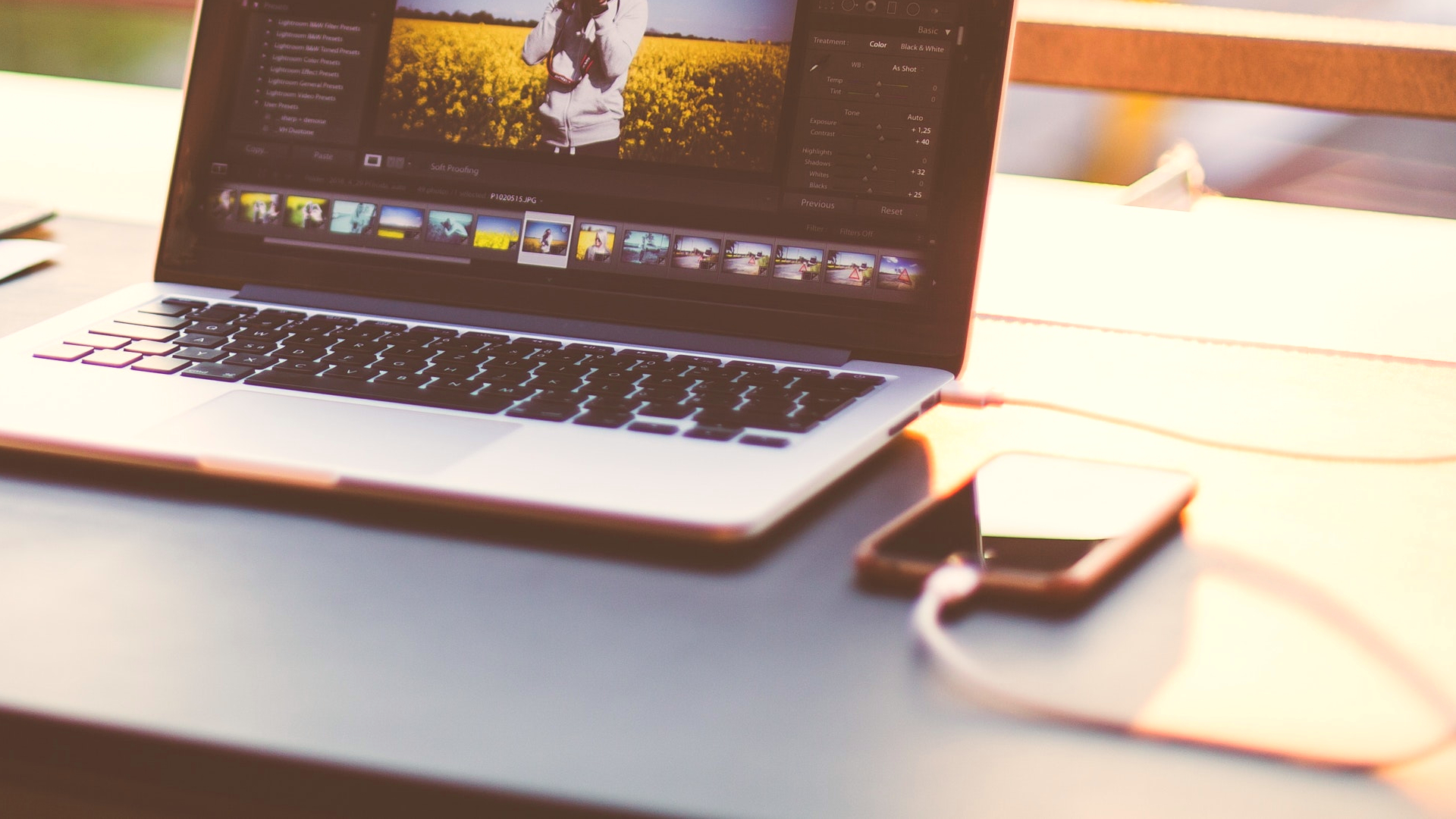 5 Best Ways to Transfer Files Between iPhone and Windows PC (1) 5 Best Ways to Transfer Files Between iPhone and Windows PC (1)