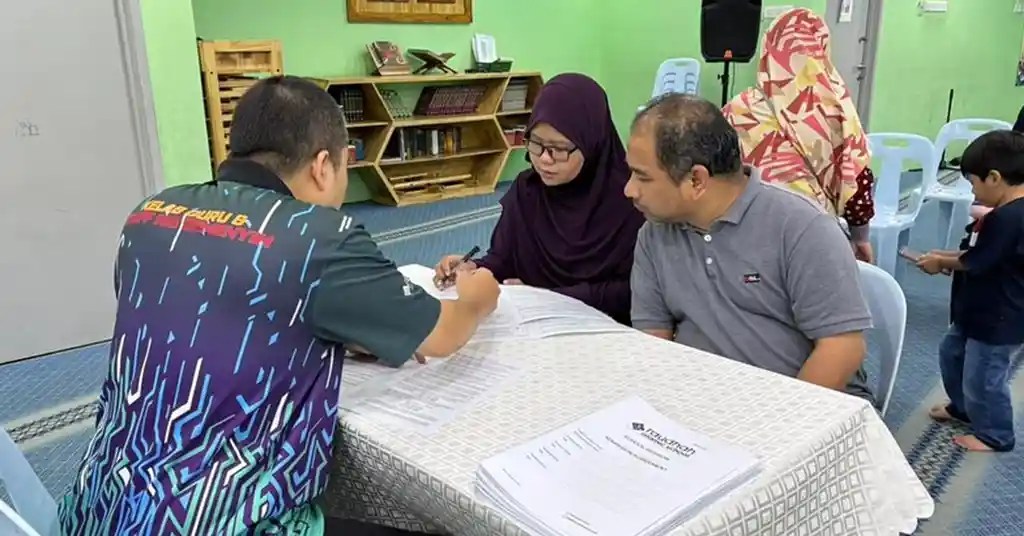 Testimoni Ibu Bapa di Raudhah Islamic School Testimoni Ibu Bapa di Raudhah Islamic School
