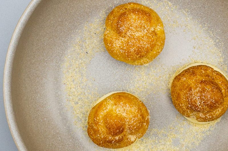 Cheese onion soesjes