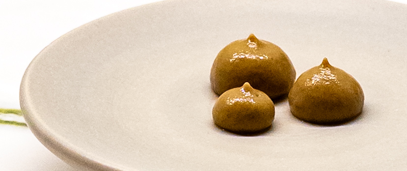 Auberginecrème met zwarte knoflook