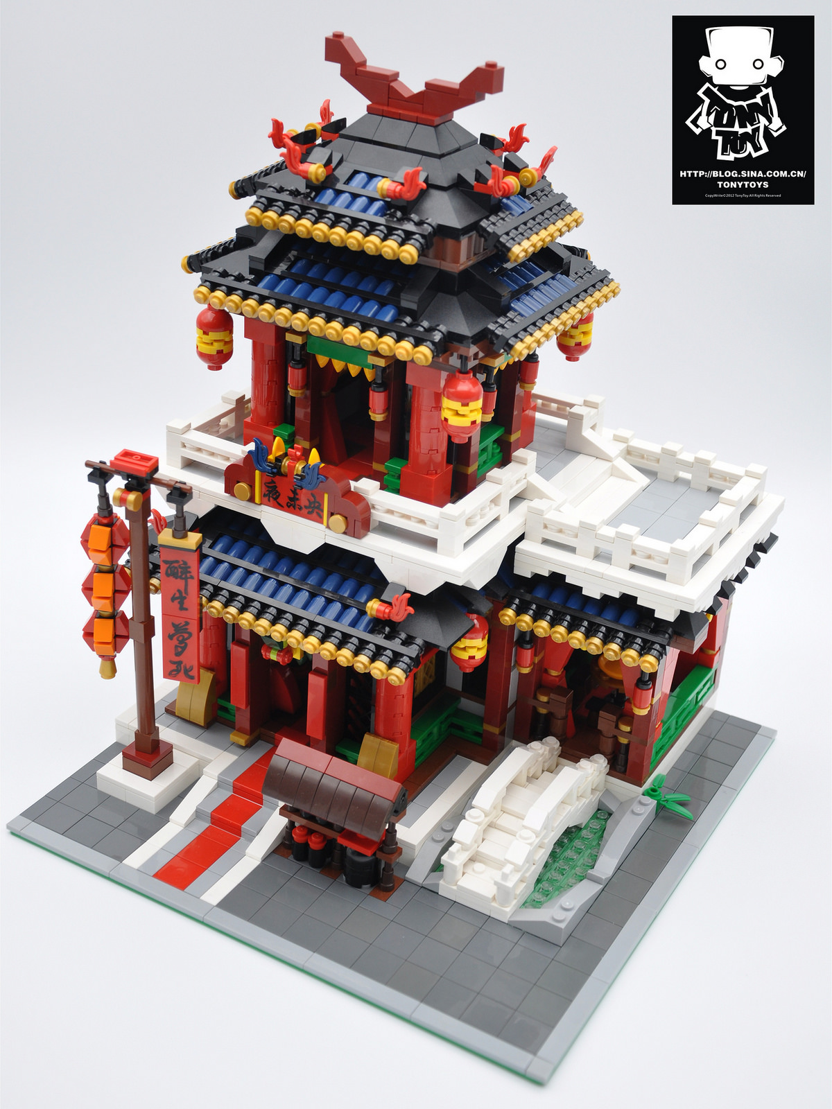 That customers keep coming, asian haus has crafted a menu quite carefully. LEGO Modular chinese restaurant - HelloBricks | Blog LEGO