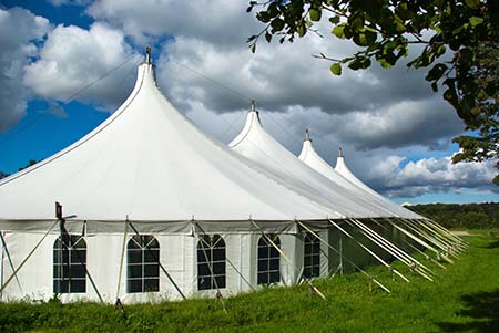 Wedding photographer audra wrisley shares her tips on capturing the best wedding party photos. Tips for Event Rental Companies to Keep Beautiful Wedding ...