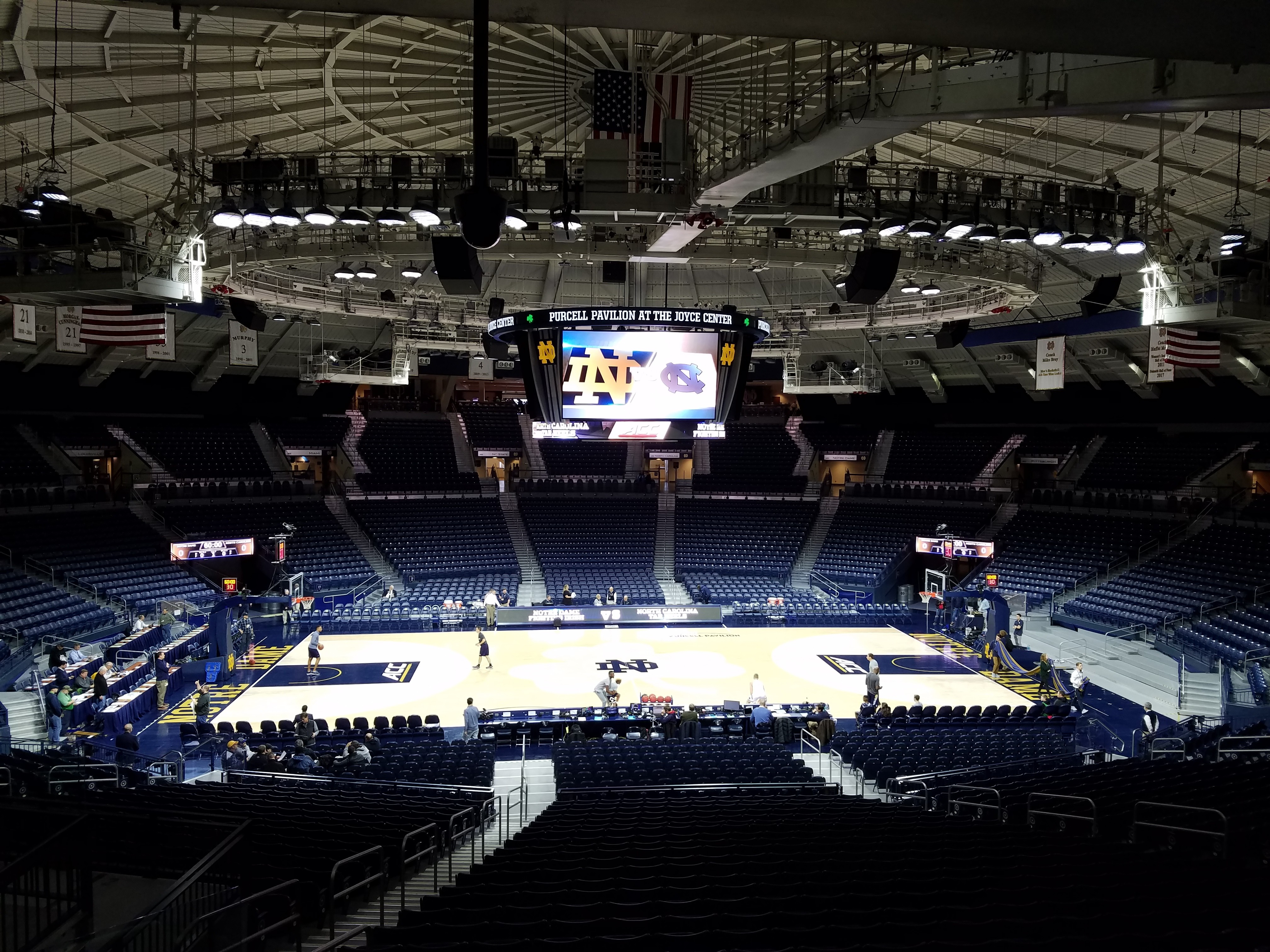 notre-dame-men-s-basketball-a-team-performance-comes-up-short-her