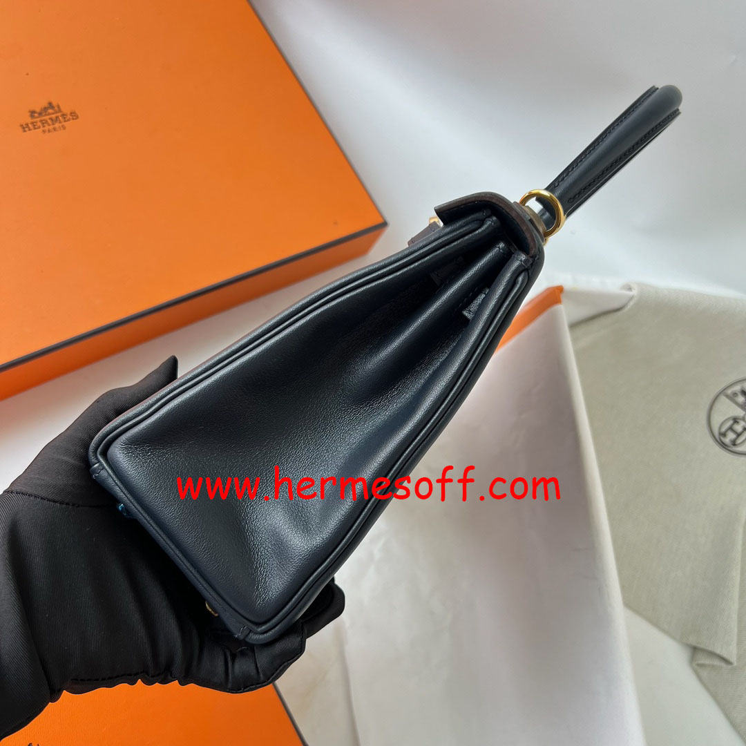 ⭐️値下げ極美品　HERMES ネイビー ゴールド装飾 スカーフ 楽天市場】エルメス カレ45 DIES ET HORE 占星術 太陽 額装
