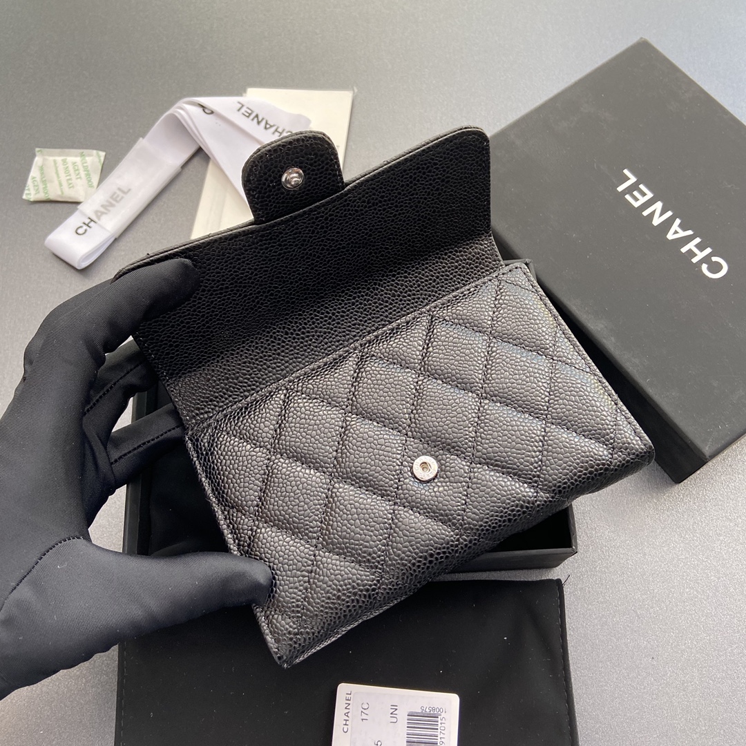 CHANEL 財布　2024 安心鑑定可能 CHANEL 財布2024 安心鑑定可能