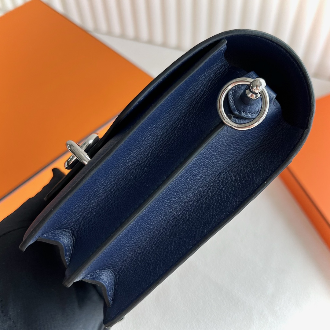 エルメス定価 HERMES ロウリス(ルリ) 18 ミニ ブルーサフィール