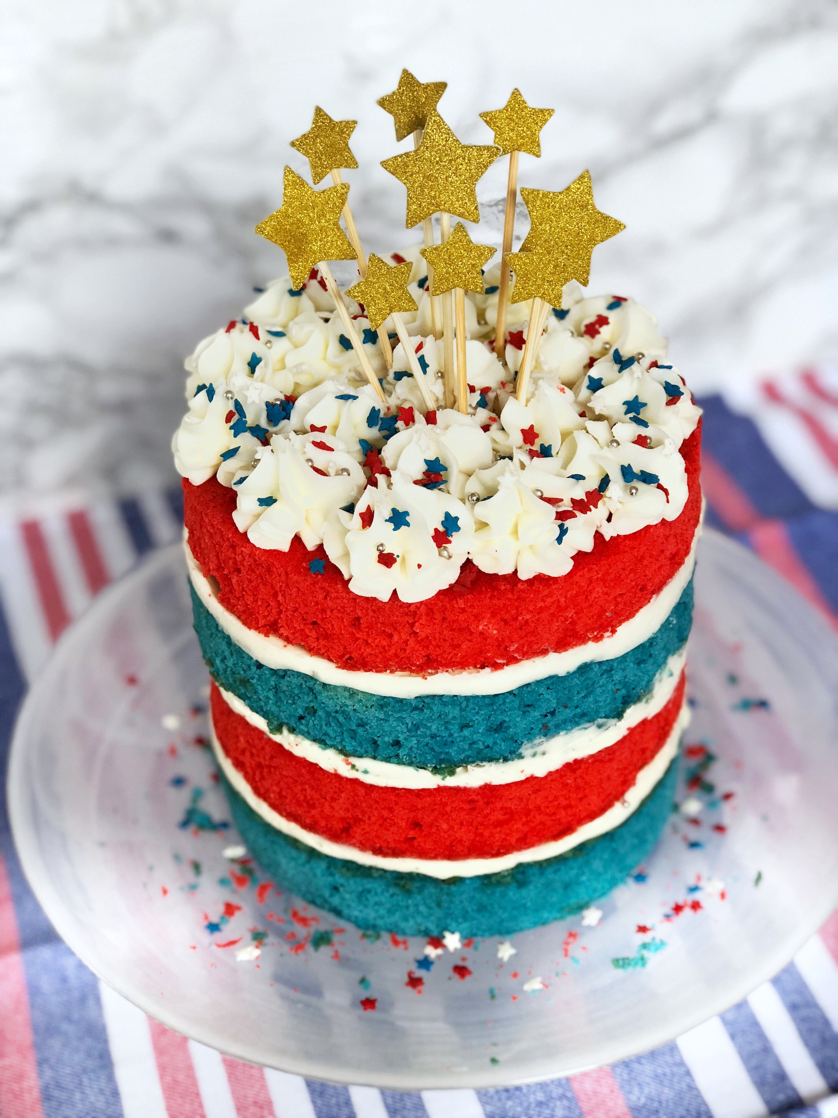 Patriotic Red, White & Blue Cake Featured