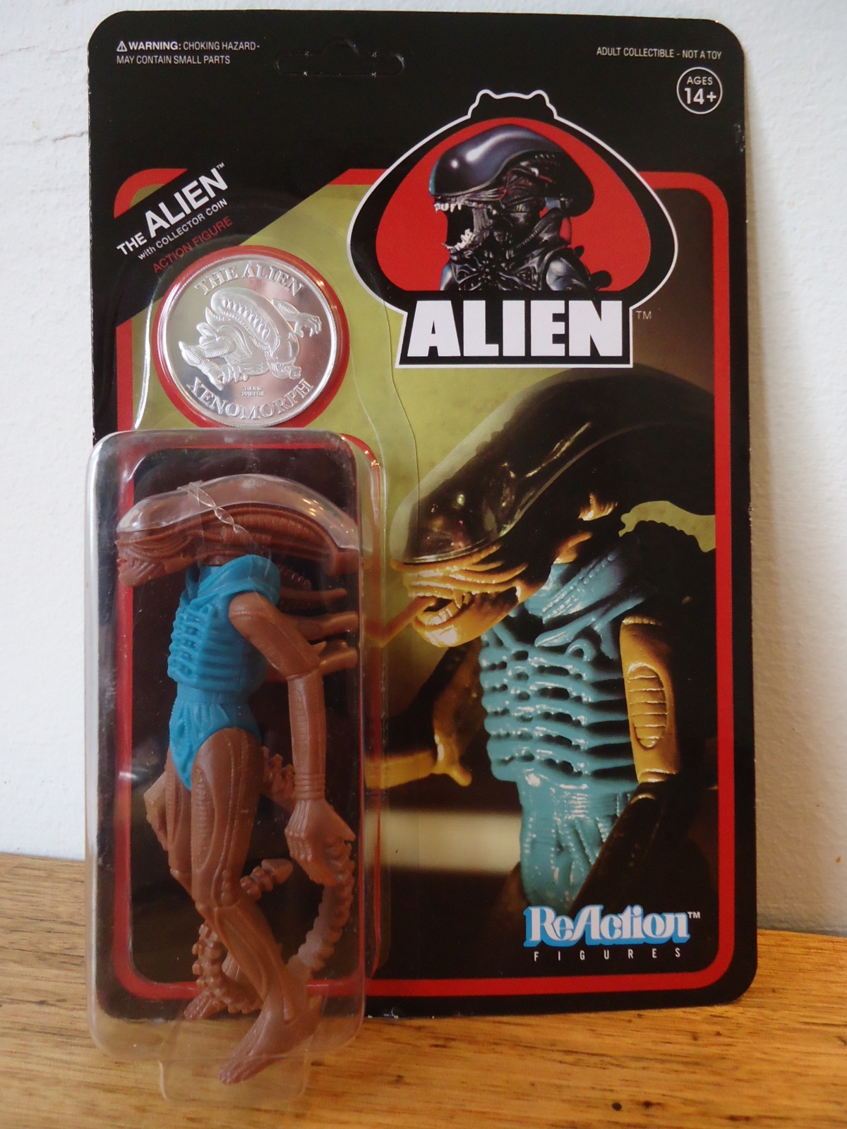 エイリアン　alien super7 スーパー7 コップ　グラス　新品未使用品 ALIENS reaction figures THE ALIEN warrior GOLD metallic