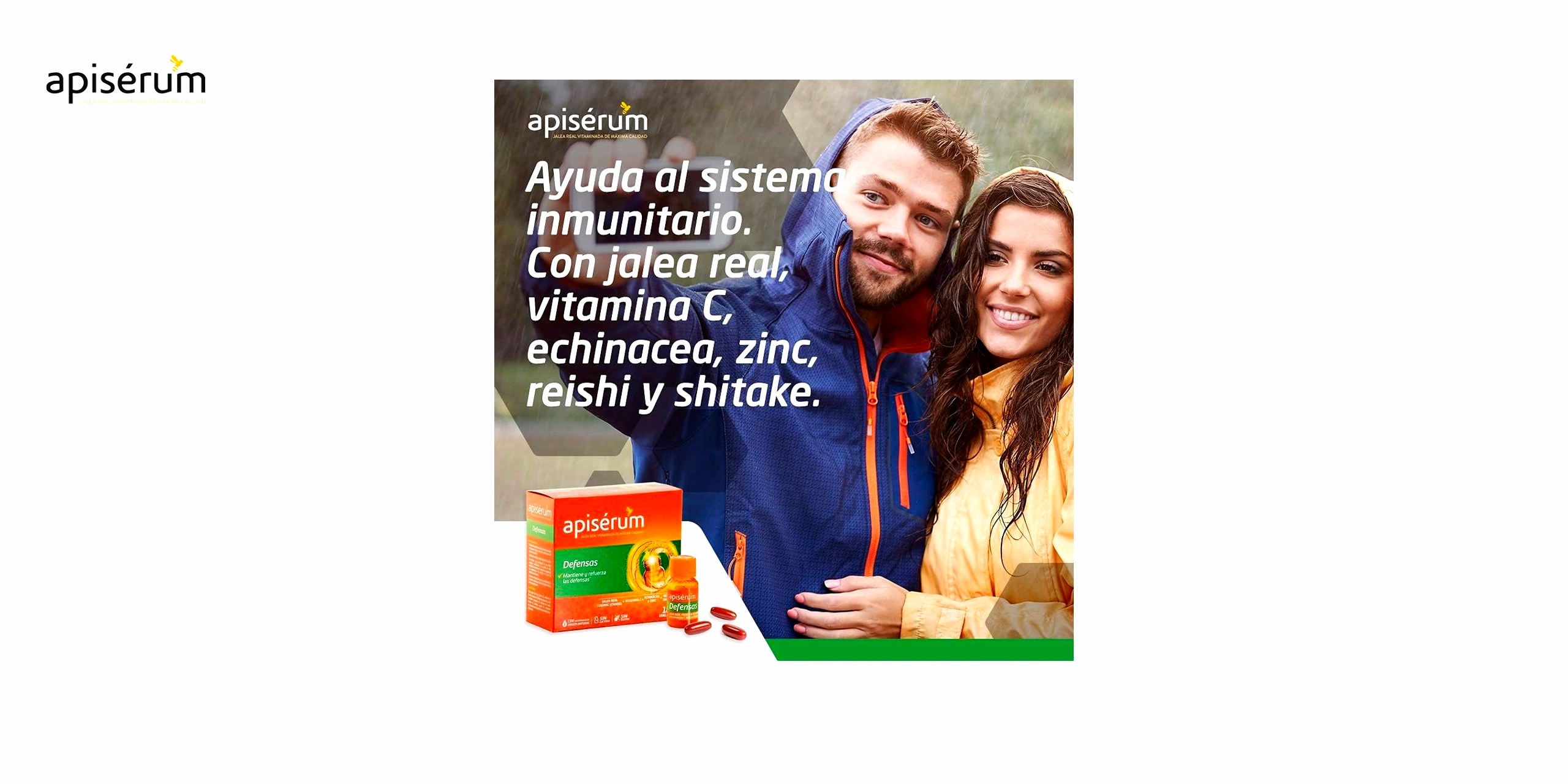 Pareja feliz tomandose un selfie La caja de apiserum defensas es de color naranja con detalles en blanco y naranja. Tiene el nombre del producto en letras grandes y el logo de la marca en la esquina superior izquierda. En la parte frontal, se indica que contiene 90 cápsulas, que es un complemento alimenticio con jalea real, vitamina C, equinácea, zinc, reishi y shitake, y que ayuda a mantener y reforzar las defensas. En la parte trasera, se muestra la información nutricional, el modo de empleo, las precauciones y los ingredientes. La caja tiene un tamaño aproximado de 12 x 8 x 6 cm y un peso de 250 g.y se encuentra en la parte izquierda inferior.