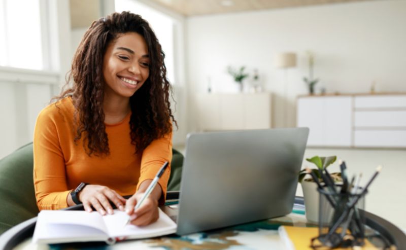 Home Microlearning - Mobile Space Illustrations for Desktop