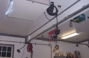 For generations, classic cars have been the epitome of that freedom. Homemade Overhead Hoist - HomemadeTools.net