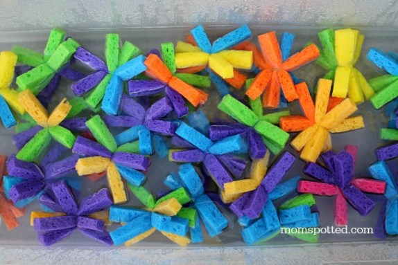 DIY water sponge bombs summer craft