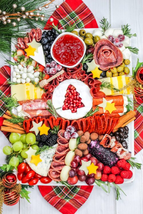 Red and Green Christmas appetizer board idea