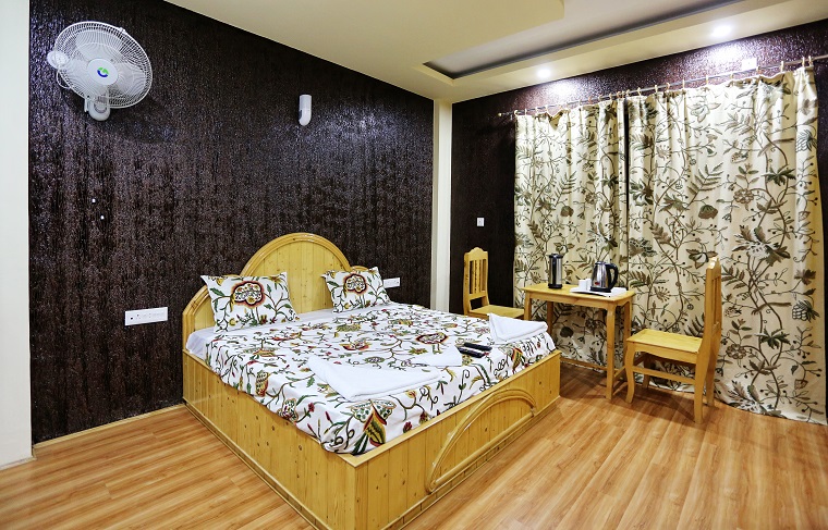 Hotel Shefaf Home
