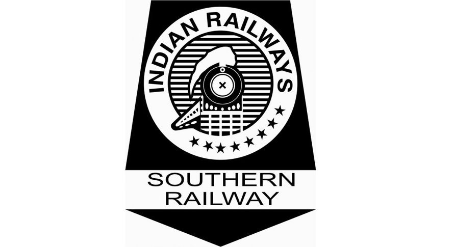 Southern Railway Bans Use Of Whatsapp During Duty Hours