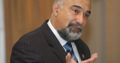 Varujan-Vosganian
