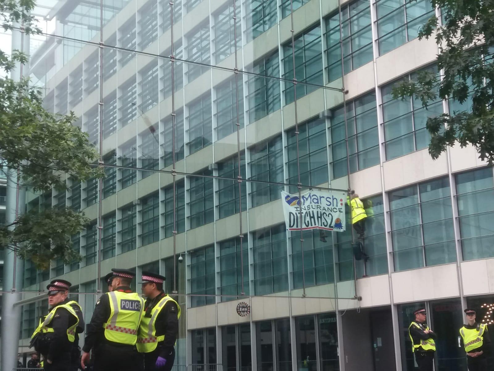 Read more about the article HS2 Rebellion Activists Climb Insurer’s Building