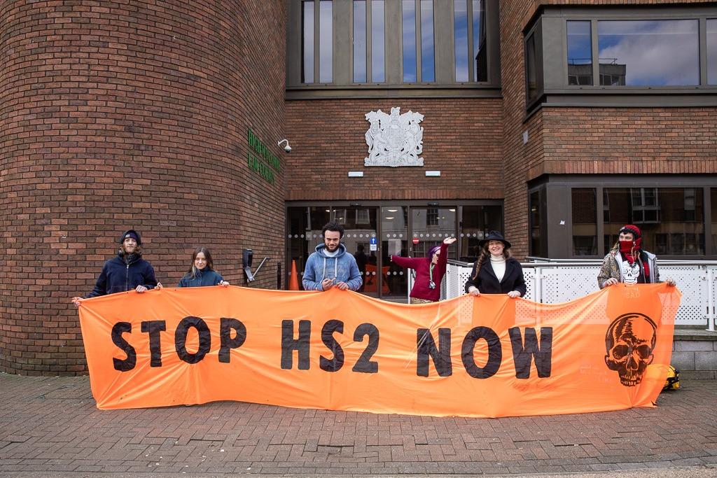 Read more about the article Judge acquits Stop HS2 protesters and admits possible wildlife crimes￼