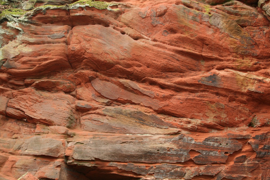 What are three facts about sandstone?