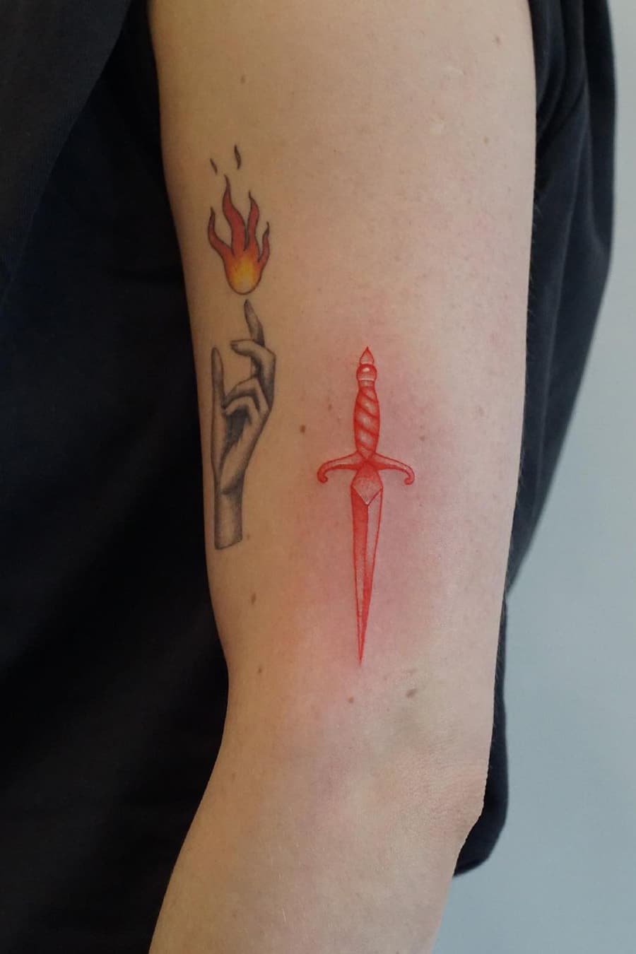 30 Red Ink Tattoo Ideas For Women 1350_x_900_jpg