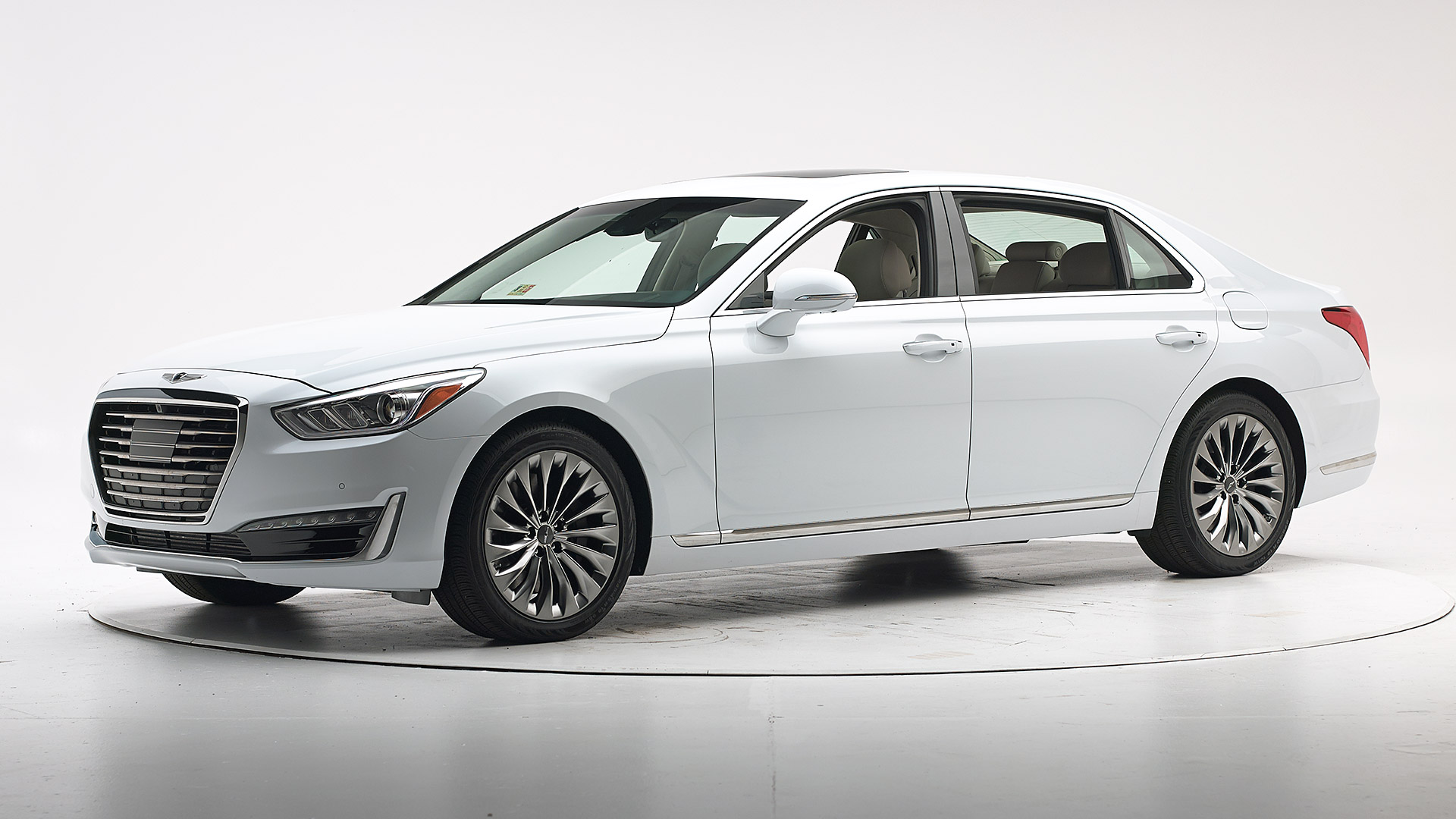 2019 Genesis G90