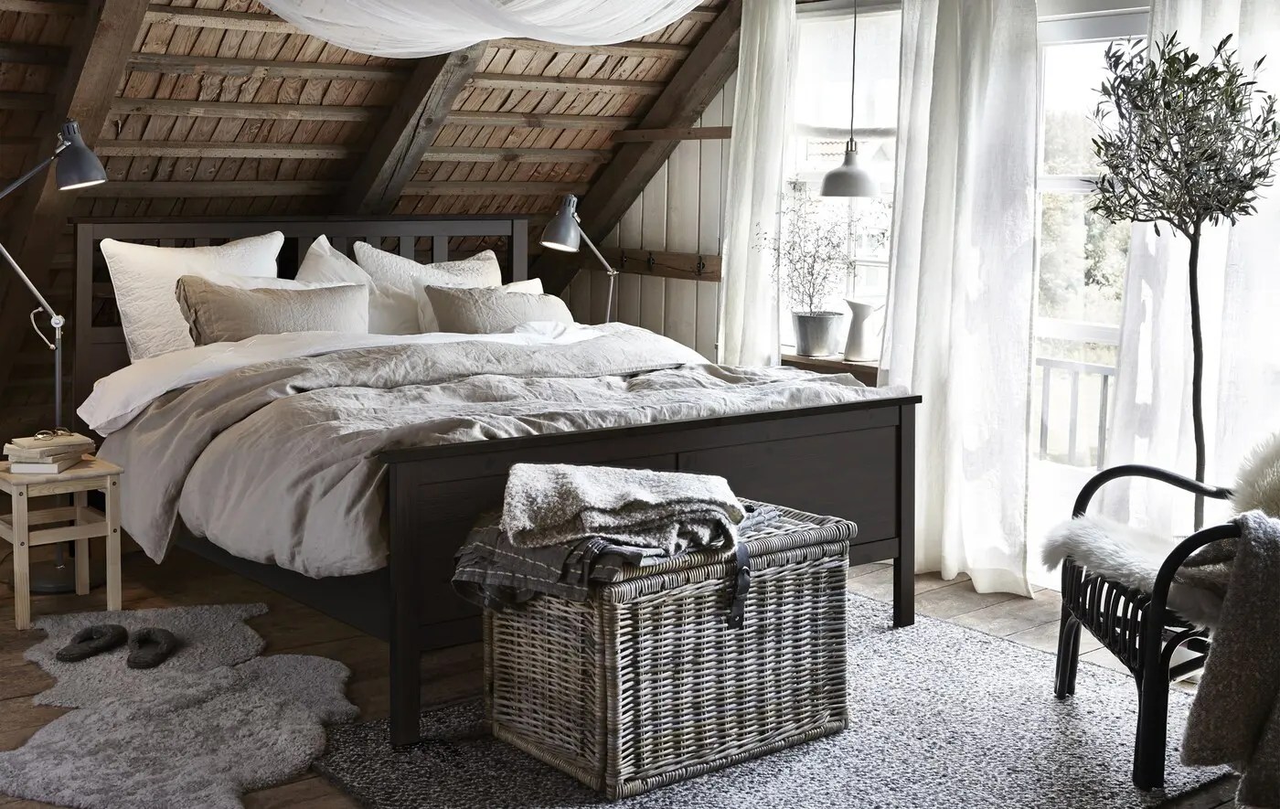 Así, si tienes tu salón de estilo rústico . Un Dormitorio Rustico Acogedor Ikea
