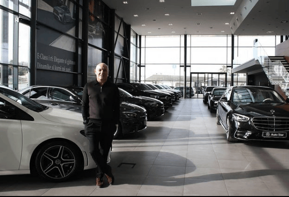 Shpërblen veten e tij! Blendi Fevziu blen versionin e fundit të ‘Mercedes-Benz’, makina luksoze kap vlerën e 110 mijë eurove