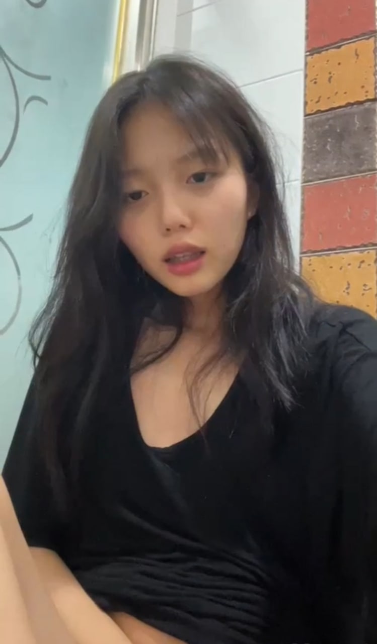 有钱大哥爆草蹂躏极品母女花玩出了新花样全程露脸一起舔鸡巴淫声荡语调教吃奶玩逼多体位爆草蹂躏好刺激118 - 截图41