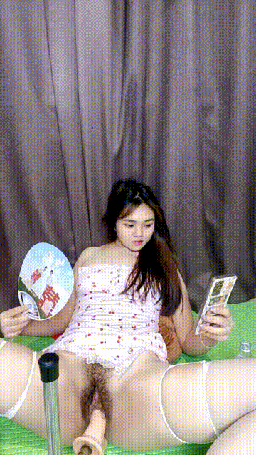 2重磅最美女神03年的可可大学生在宿舍校花的身材也是一流粉穴美乳664 - 截图28