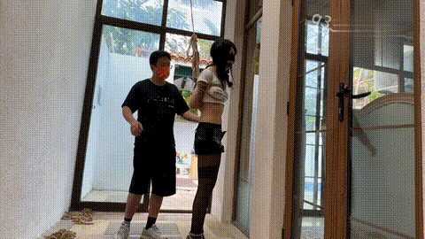 广州极品骚货王瑶展性爱视频流出露脸口交深情舔屌 女上位狂扭榨精 翘臀后入爆操到腿软 - 截图46