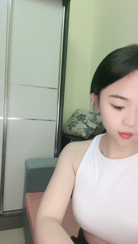 喜欢紧身牛仔裤的福音妹子颜值很高看起来挺清纯 - 截图3
