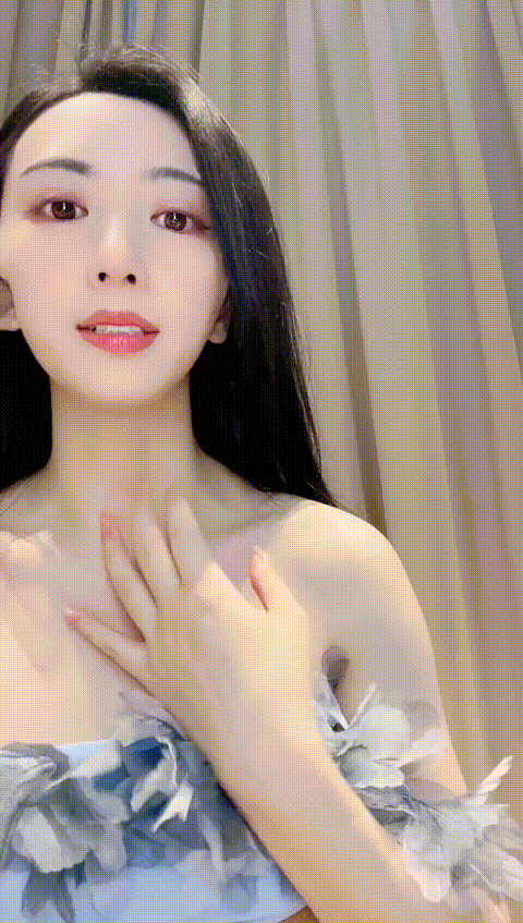 甜桃11_____扭动肥臀慢慢脱下丁字裤粉嫩美鲍自慰1 - 截图9