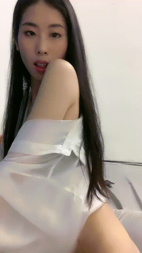 王女士q___极品轻熟女,超级无敌大骚货,吃手指,抠逼,简直就是主人的骚母狗1 - 截图81